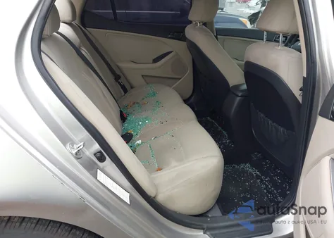 2013 Kia Optima Lx z USA, uszkodzony, nr VIN 5XXGM4A78DG215667